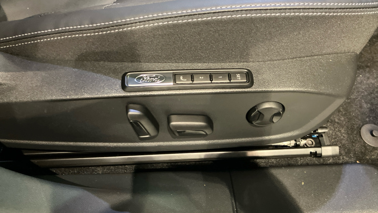 Ford Capri 210kW Premium 77kWh 5dr Auto Electric Estate